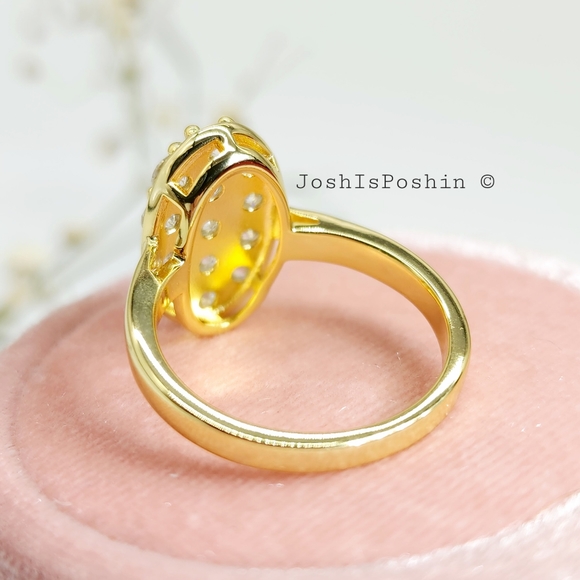 1.3CT Oval shape pave set moissanite ring in sterling silver - Picture 7 of 12